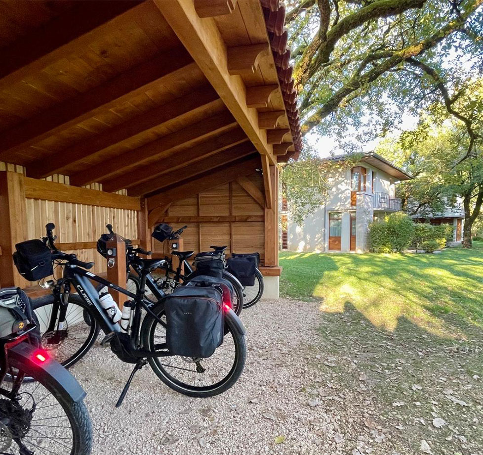 hotel-rocamadour-garage-velo
